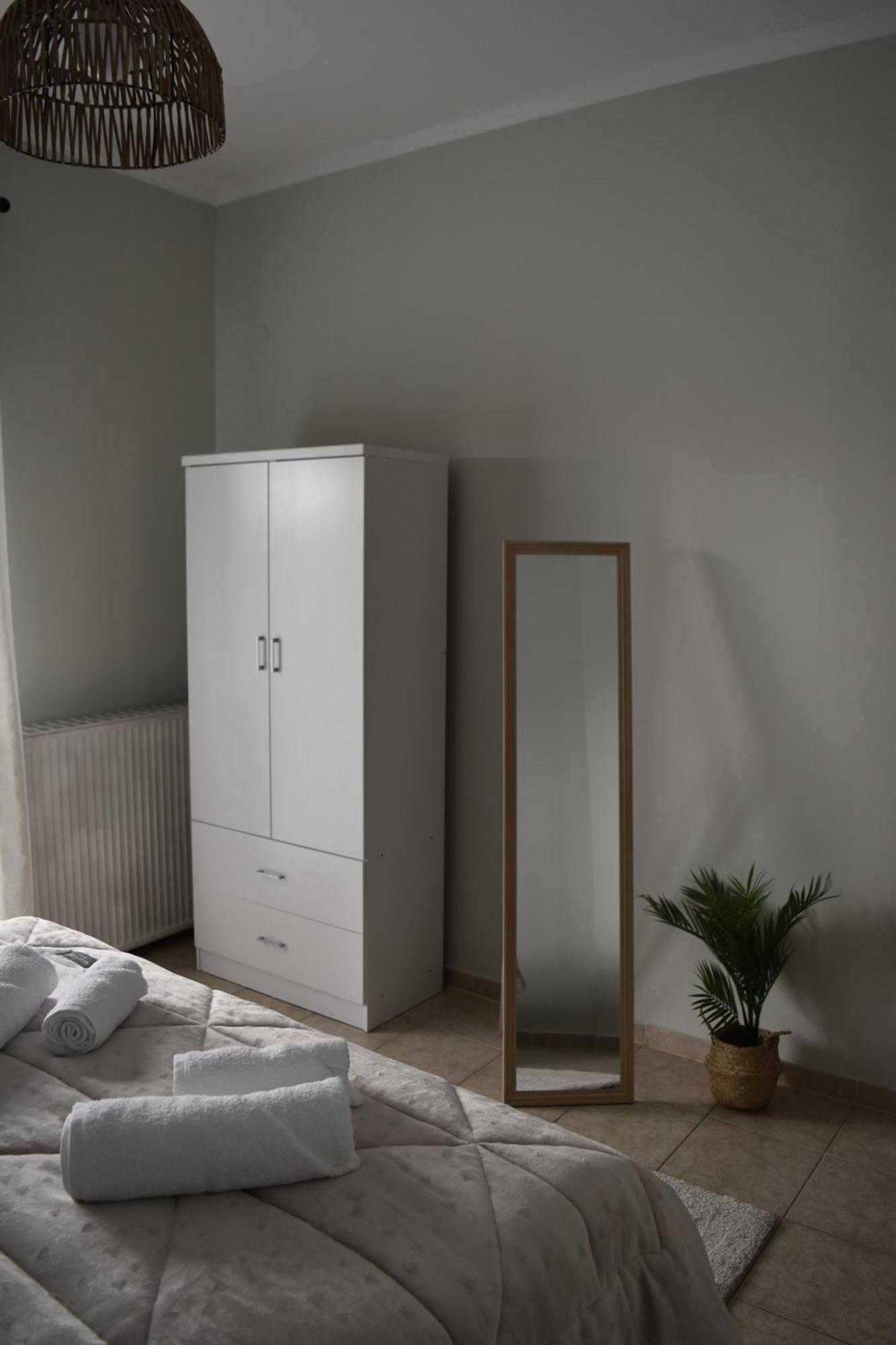 Pnoe Apartments Káto Loutrákion Kültér fotó