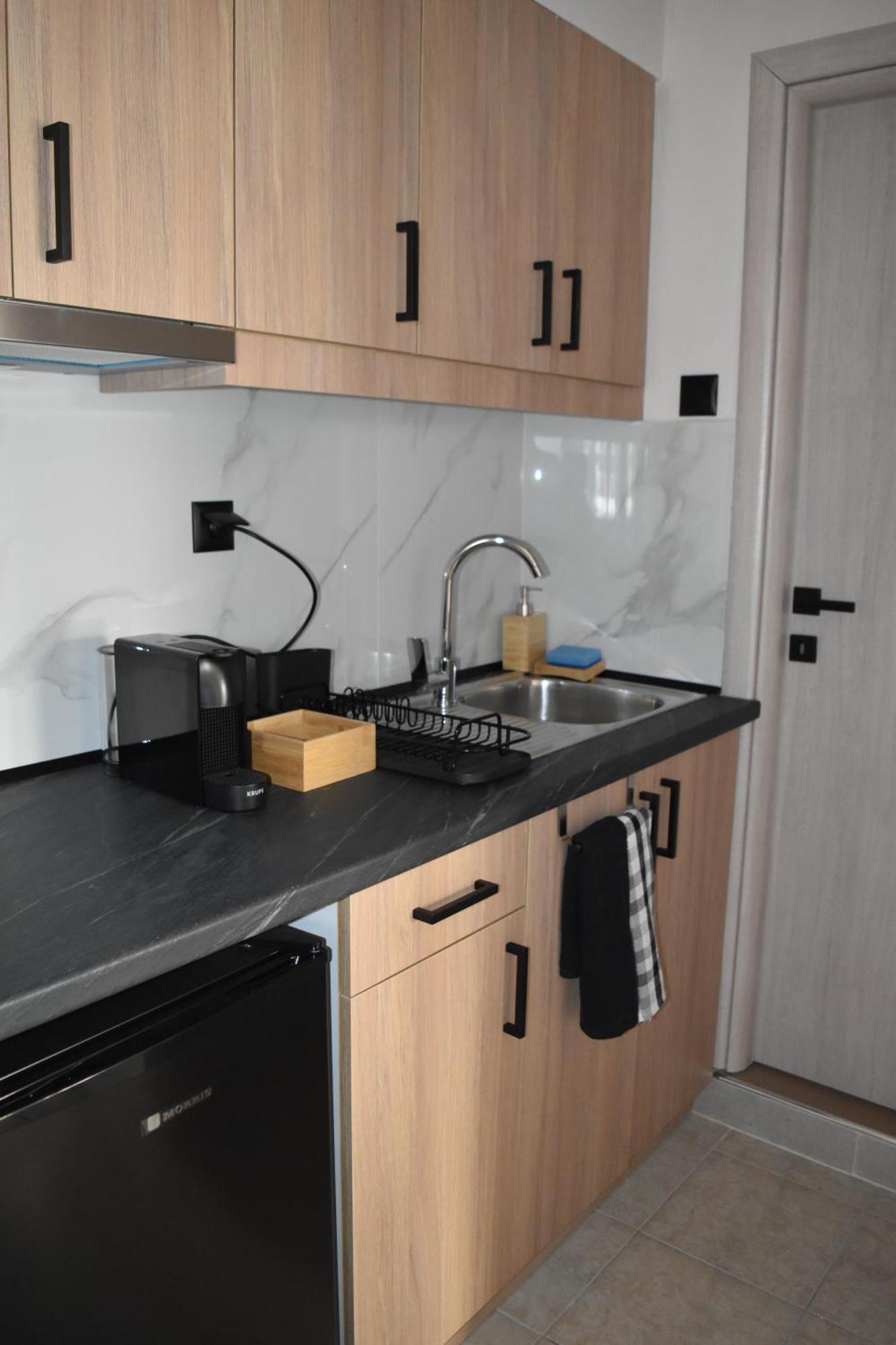 Pnoe Apartments Káto Loutrákion Kültér fotó